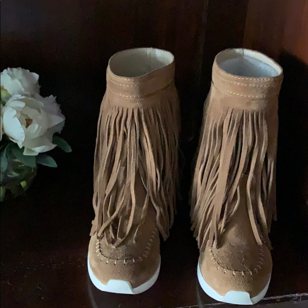 Maison Des Talons Ankle Fringe Boots